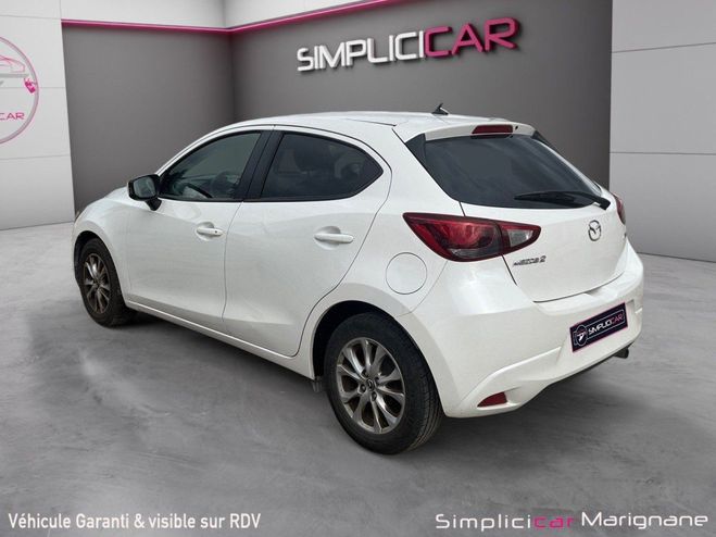 Mazda 2 MAZDA2 1.5L SKYACTIV-D 105ch Dynamic Blu Blanc de 2017