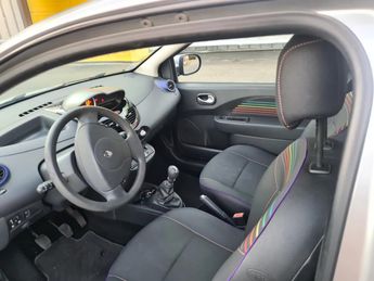  Voir d&eacute;tails -Renault Twingo 1.2 LEV 75 PURPLE &agrave; Coigni�res (78)