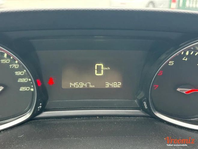 Peugeot 308 II (2) 1.2 L 130 S&S ALLURE BUSINESS Rouge de 2017