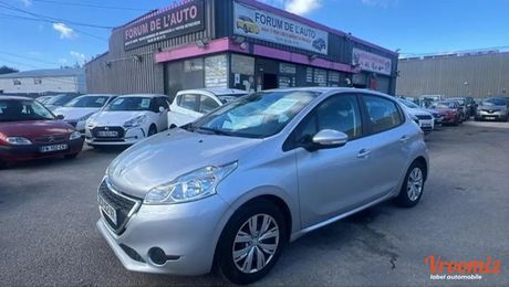 Peugeot 208 GENERATION-I 1.2 VTI 80 ACTIVE  12 MOIS 2012 d'occasion a Coigni�res (78)