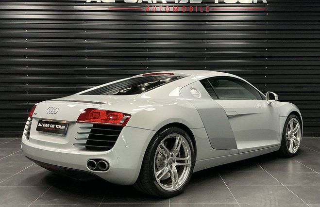 Audi R8 QUATTRO 4.2 V8 FSi 420 CH R-TRONIC Gris de 2010