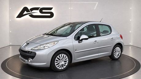 Peugeot 207 1.6 HDI 90 CV SERIE 64 2009 d'occasion a Belleville (69)
