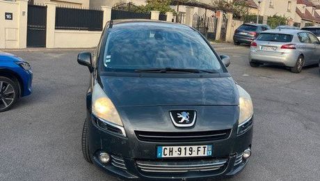 Peugeot 5008 2012 d'occasion a Saint-Brice-sous-For�t (95)