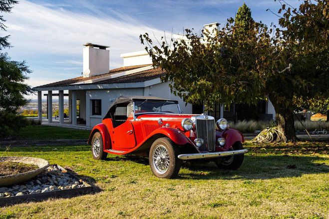 MG TD Cabriolet Rouge de 1952