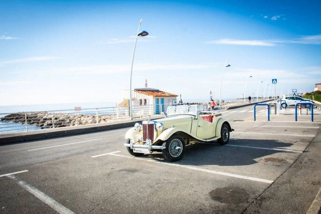 MG TD Cabriolet bo�te 4 vitesses Blanc ivoire de 1950