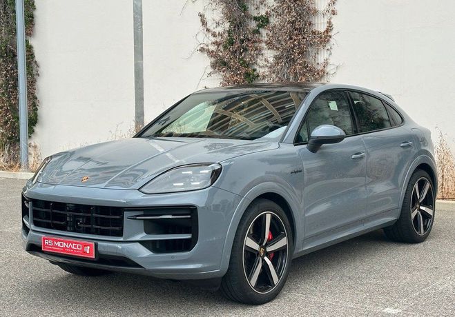 Porsche Cayenne iii (2) coupe 3.0 v6 e-hybrid 519 s Gris de 2024