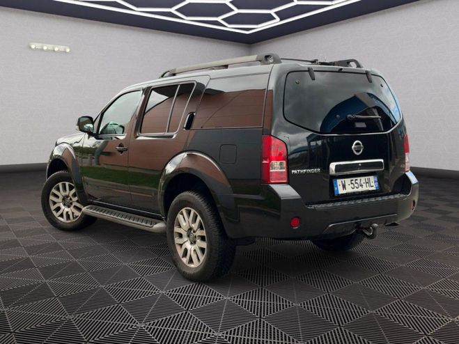 Nissan Pathfinder 2.5 dCi 190ch LE 7 places BVA * Toit ouv Noir de 2014