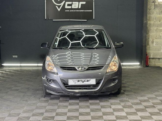 Hyundai I20 1.4 CRDi 75 ch Pack Sensation 5p GRIS de 2012
