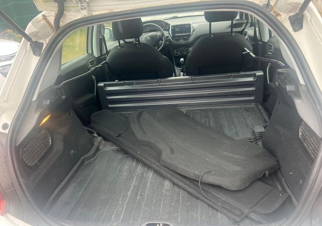 Peugeot 208 1.6 hdi Blanc de 2017