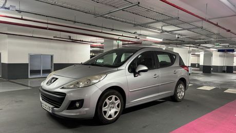 Peugeot 207 SW 1.4E URBAN 2011 d'occasion a Asni�res-sur-Seine (92)