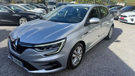 Renault Megane IV Berline Blue dCi 115 EDC BUSINESS 1 E 2022 d'occasion a Viry-Ch�tillon (91)