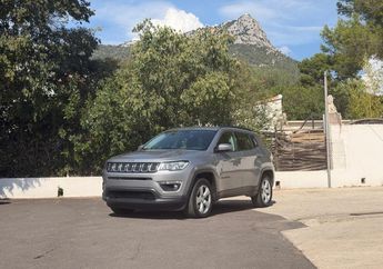  Voir d&eacute;tails -Jeep Compass 2.0 CRD Longitude BOITE AUTO CARPLAY &agrave; Mennecy (91)