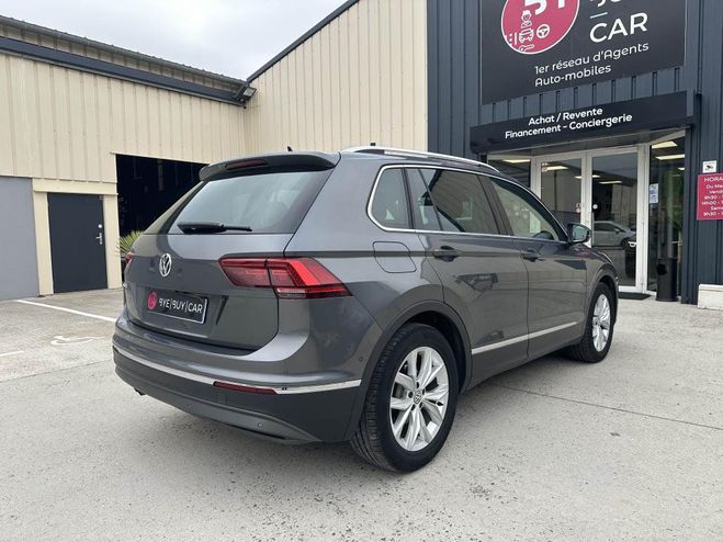 Volkswagen Tiguan 2.0TDI - 150ch finition carat Toit panor GRIS FONCE de 2018