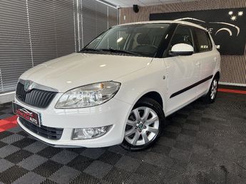  Voir d&eacute;tails -Skoda Fabia 1.2 TSI 105 Elegance 2 DSG &agrave; Creuzier-le-Vieux (03)