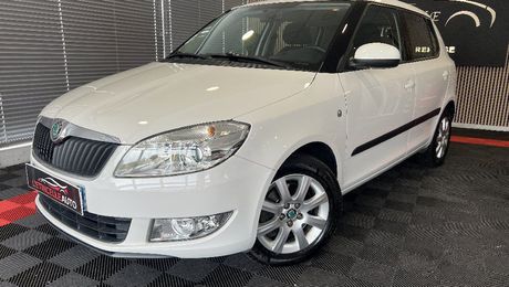 Skoda Fabia 1.2 TSI 105 Elegance 2 DSG 2013 d'occasion a Creuzier-le-Vieux (03)