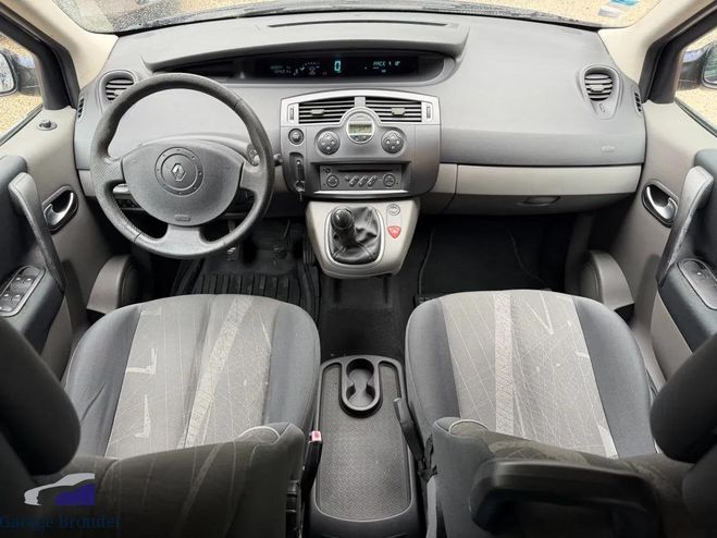 Renault Scenic II 1.6 i 110cv 3�me main Bleu de 2006