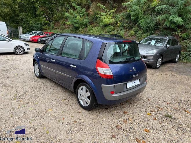 Renault Scenic II 1.6 i 110cv 3�me main Bleu de 2006