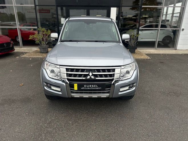 Mitsubishi Pajero LONG 3.2 DI-D 190 Instyle A Gris de 2016