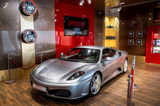 Ferrari F430 V8 4.3 490ch / BVM / Carbone ext�rieur / Gris de 2007