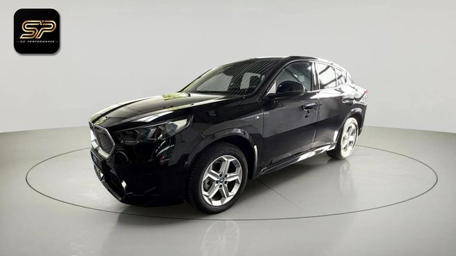 BMW IX 2 eDRIVE20 M SPORT 204 CH * HARMAN KARDO Noir de 2024