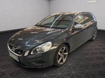  Voir d&eacute;tails -Volvo V60 D5 215ch R-Design Geartronic &agrave; Uckange (57)
