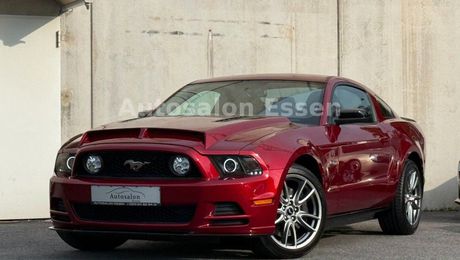 Ford Mustang gt premium 2014 d'occasion a Paris (75)