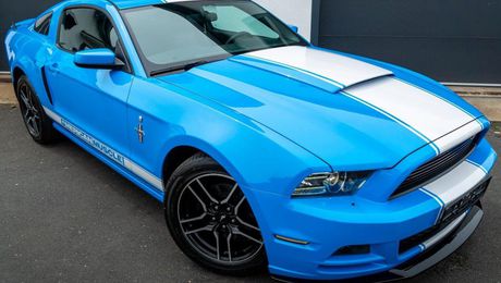 Ford Mustang premium 2013 d'occasion a Paris (75)