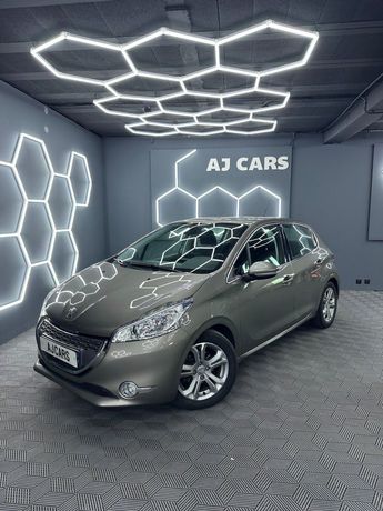  Voir d&eacute;tails -Peugeot 208 1.6 HDi 90Ch *AUTOMATIQUE *CLIM *DISTRI  &agrave; Moulins-l�s-Metz (57)