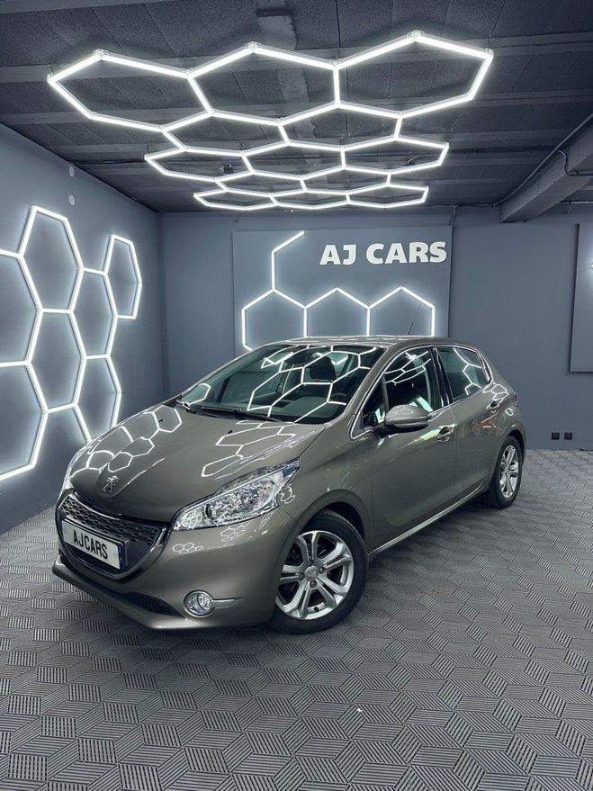Peugeot 208 1.6 HDi 90Ch *AUTOMATIQUE *CLIM *DISTRI  Beige de 2013