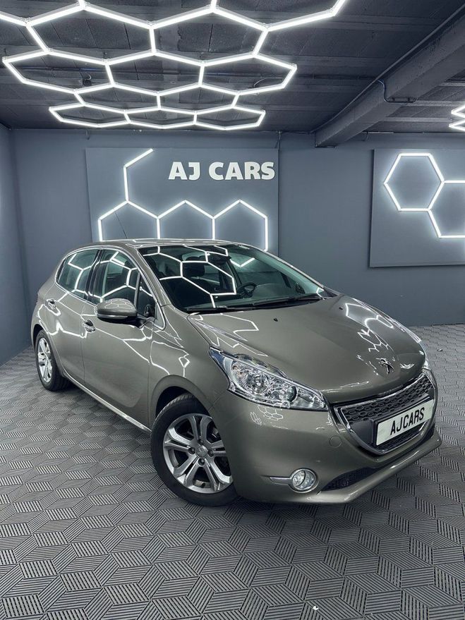 Peugeot 208 1.6 HDi 90Ch *AUTOMATIQUE *CLIM *DISTRI  Beige de 2013