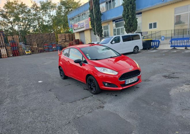 Ford Fiesta 1.5 tdci tr�s �conomique Rouge de 2014
