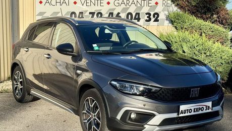 Fiat Tipo CROSS 1.6 JTD 130 2022 120000 kms 11990 2022 d'occasion a Tignieu-Jameyzieu (38)