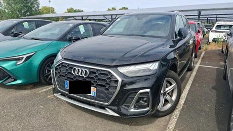 Audi Q5 50 TFSI E 299CH S LINE QUATTRO S TRONIC 2023 d'occasion a Villeneuve-Loubet (06)