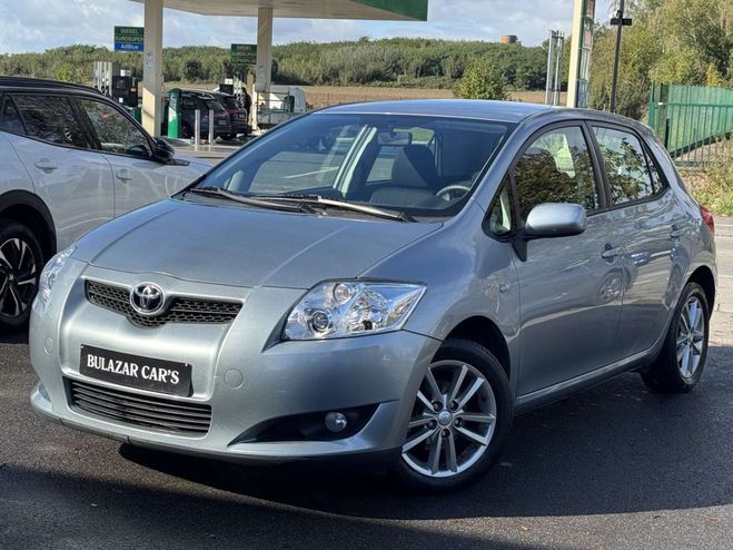 Toyota Auris 1.6i Dual VVT Gris M�tallis� de 