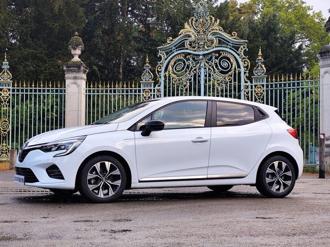 Renault Clio V V 1.6 E TECH FULL HYBRID 145 EVOLUTION Blanc Verni de 2023