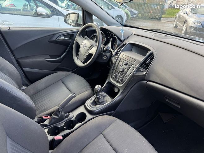 Opel Astra 1.7 CDTI 110 Pack Clim Gris de 2011