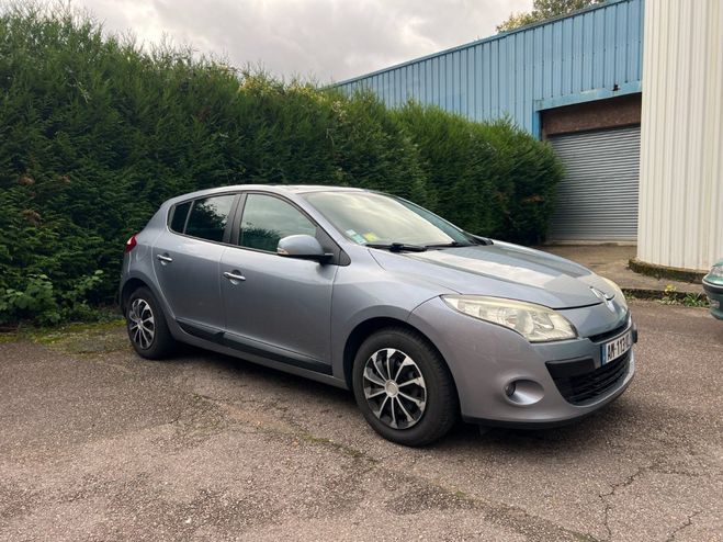 Renault Megane III BERLINE Garantie 6 mois, 1.5 dCi 110 Bleu de 2010