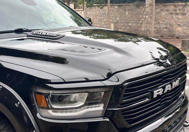 Dodge Ram 1500 hemi 5.7 400 crew cab laramie 5 pla Noir de 2018