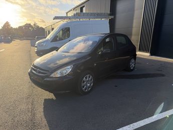  Voir d&eacute;tails -Peugeot 307 1.6 HDi90 Confort 5p &agrave; Caudan (56)