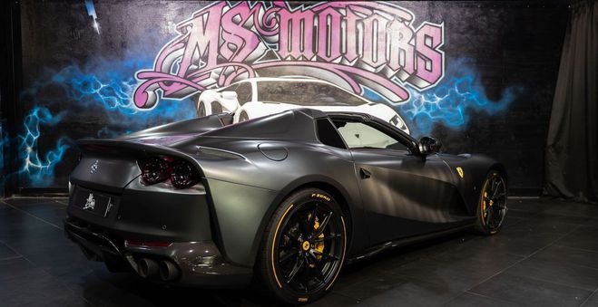 Ferrari 812 Superfast gts 6.5 v12 800 Gris de 2021