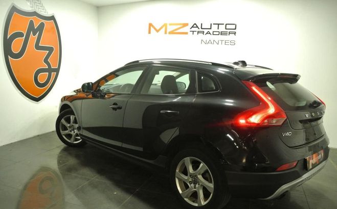 Volvo V40 T4 180 Summum Powershift A 5P 1ere Main  Noir de 2013