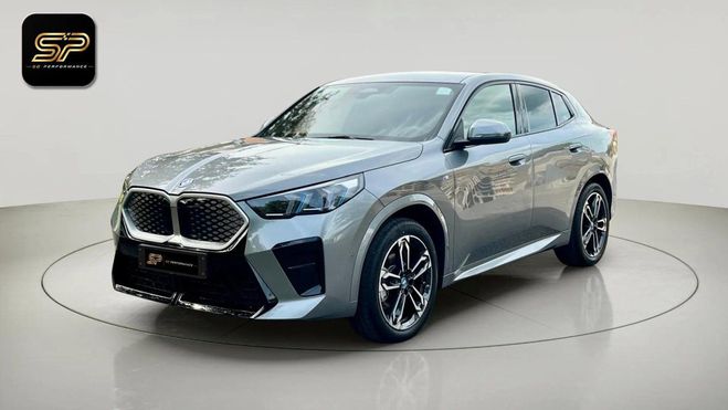 BMW IX 2 eDRIVE20 M SPORT 204 CH * 4 650 KM * A Gris de 2025