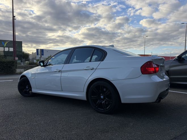 BMW Serie 3 2.0 320d 184ch Pack M  de 2011