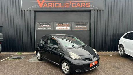 Toyota Aygo 1.0 VVT-I 68CH CONNECT MMT 5P 2011 d'occasion a Illange (57)
