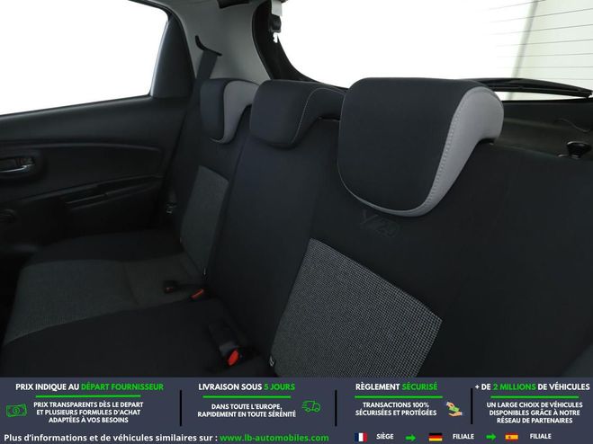 Toyota Yaris HYBRIDE 100ch Noir M�tallique de 2020