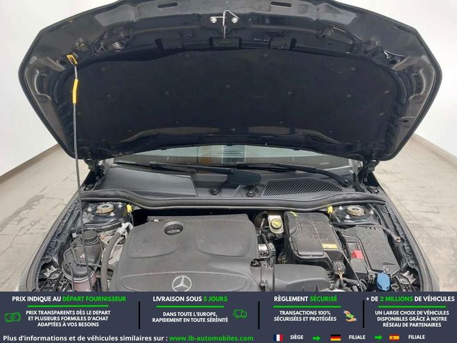 Mercedes Classe CLA 180 BVA Noir M�tallique de 2015