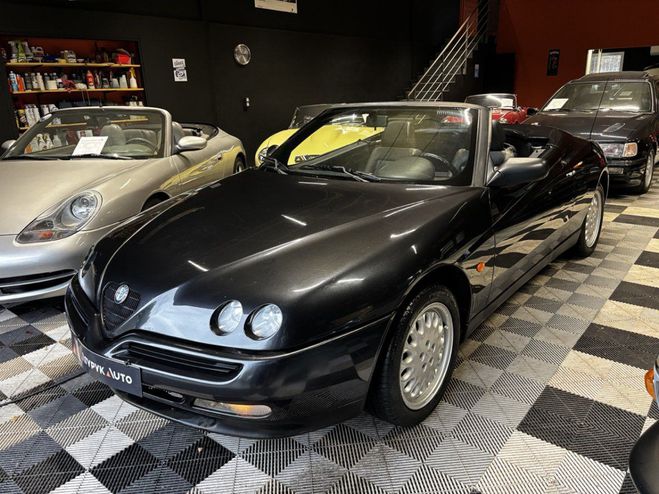 Alfa romeo Spider 2,0 Twin Spark Noir m�tallis� de 1996