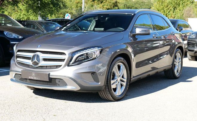 Mercedes Classe GLA Classe 200 sensation 156 ch 7g-dct 1 ere Gris de 2016
