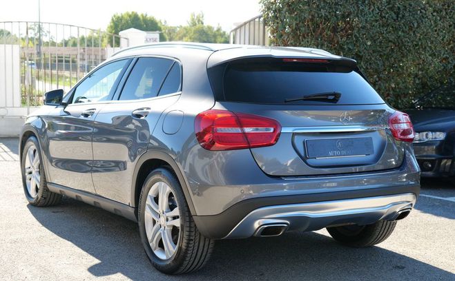 Mercedes Classe GLA Classe 200 sensation 156 ch 7g-dct 1 ere Gris de 2016