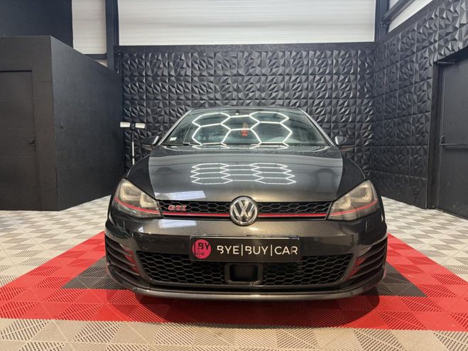 Volkswagen Golf 7 GTI PERF 2.0l 230CH DSG 6 - TOIT OUVRA NOIR de 2016